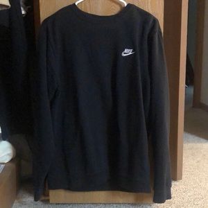 Black basic Nike sweatshirt